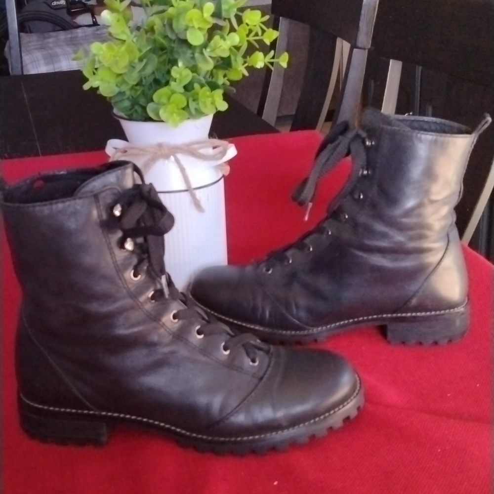 MARC BY MARC JACOBS BOOTIES LEATHER